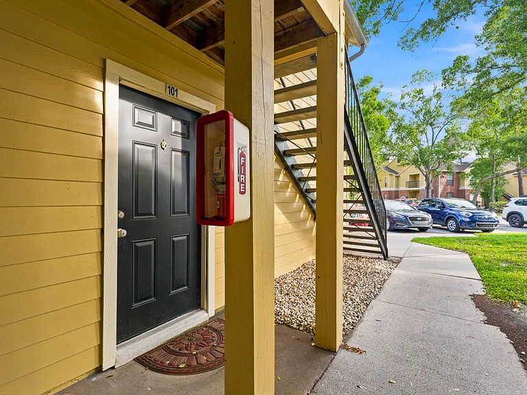8642 Mallard Reserve Dr #101 — Photo 3