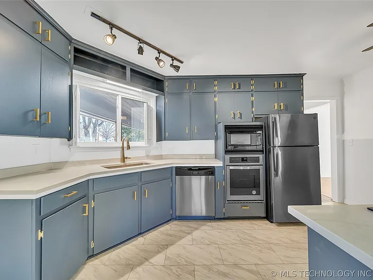3844 E 56th Pl — Photo 13
