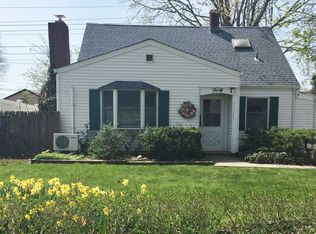 40 Azalea Rd, Levittown, NY 11756