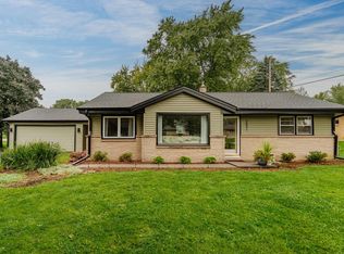 3841 S Sunny Ridge LANE, New Berlin, WI 53151