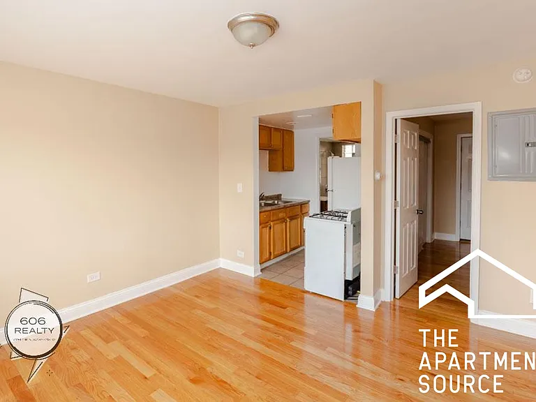 3443 S Central Ave #5 — Photo 3