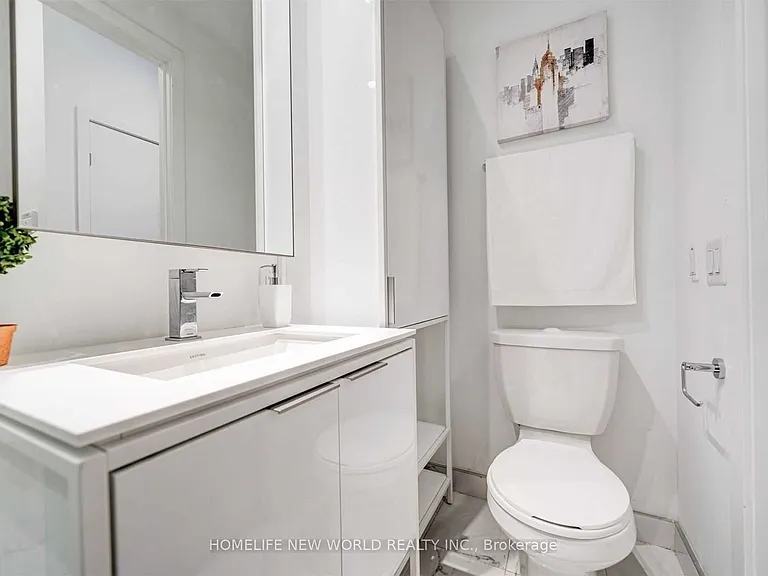 77 Shuter St #909 — Photo 11