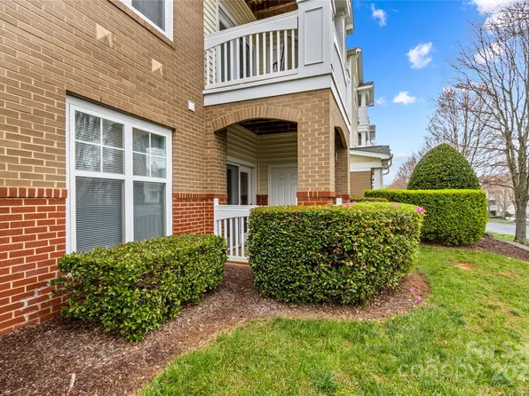 19725 Deer Valley Dr, Cornelius, NC 28031