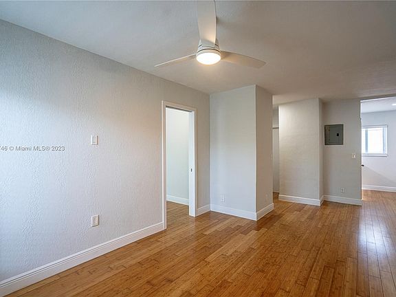 4th image of 7315 Carlyle Ave #19