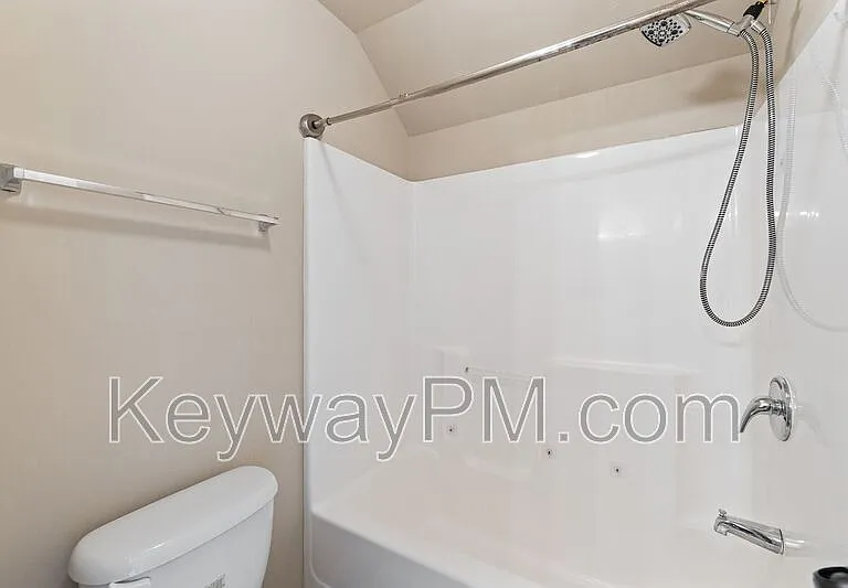 6017 Reynolds Cir — Photo 31