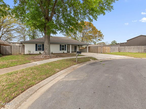 2nd image of 227 Saint Benjamin Dr