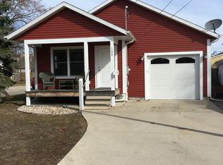 105 W Tolford St, Spring Lake, MI 49456