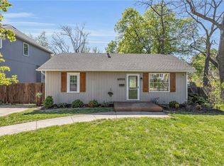 4916 Fontana St, Roeland Park, KS 66205