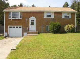 75 Wilkey Ave, Portsmouth, RI 02871