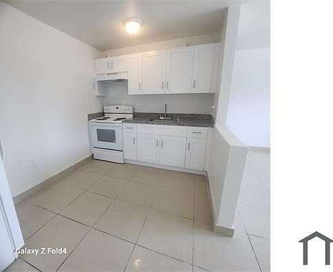 1st image of 2400 NW 10th Ave APT 4