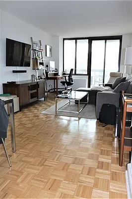 Rented by Newell and Assoc. | media 3