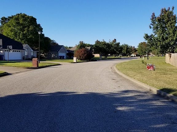 4th image of 1803 Waterton Cir