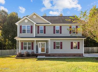 202 Bell Ridge Ln, Hubert, NC 28539