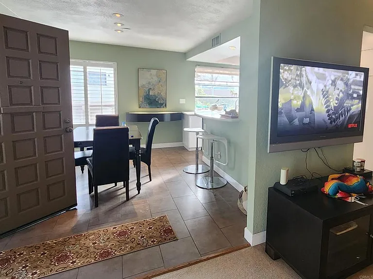 4531 Chateau Dr — Photo 12