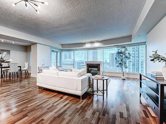 5th image of 920 S 5th Ave SW #2308