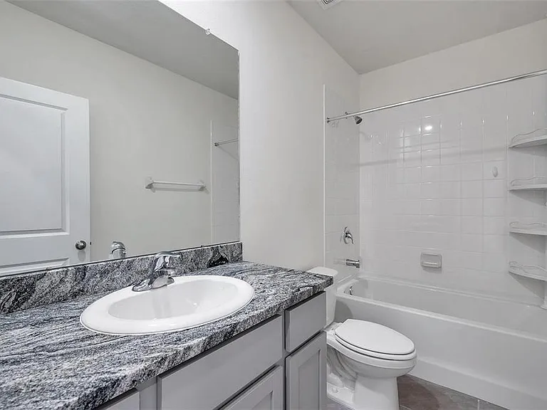 1347 Colt Creek Pl — Photo 35
