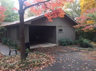 2609 W Hillview Dr, Dalton, GA 30721