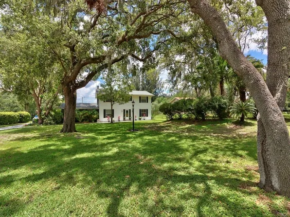 624 Lake Miriam Dr, Lakeland, FL 33813