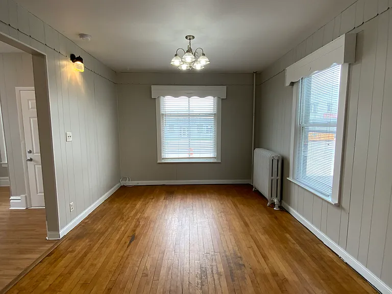 1508 Hammond Ave — Photo 5