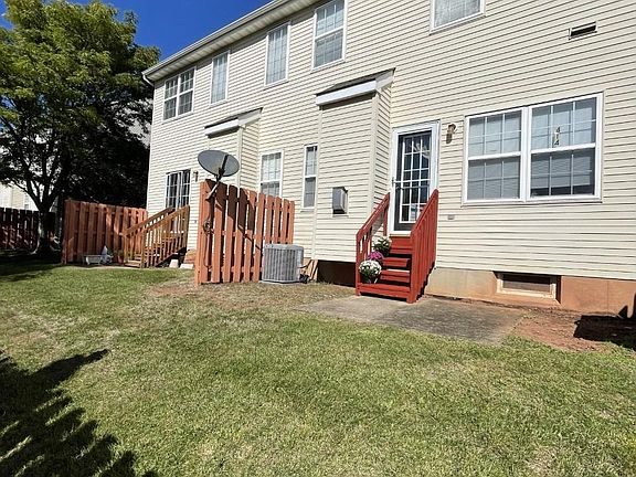 3rd image of 414 Margaret Ct #2214