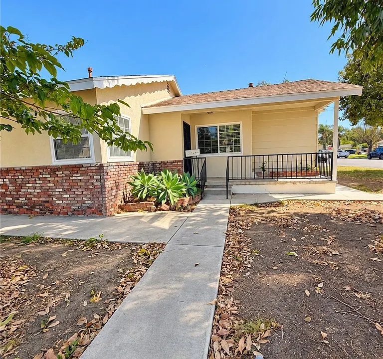1312 S Serenade Ave