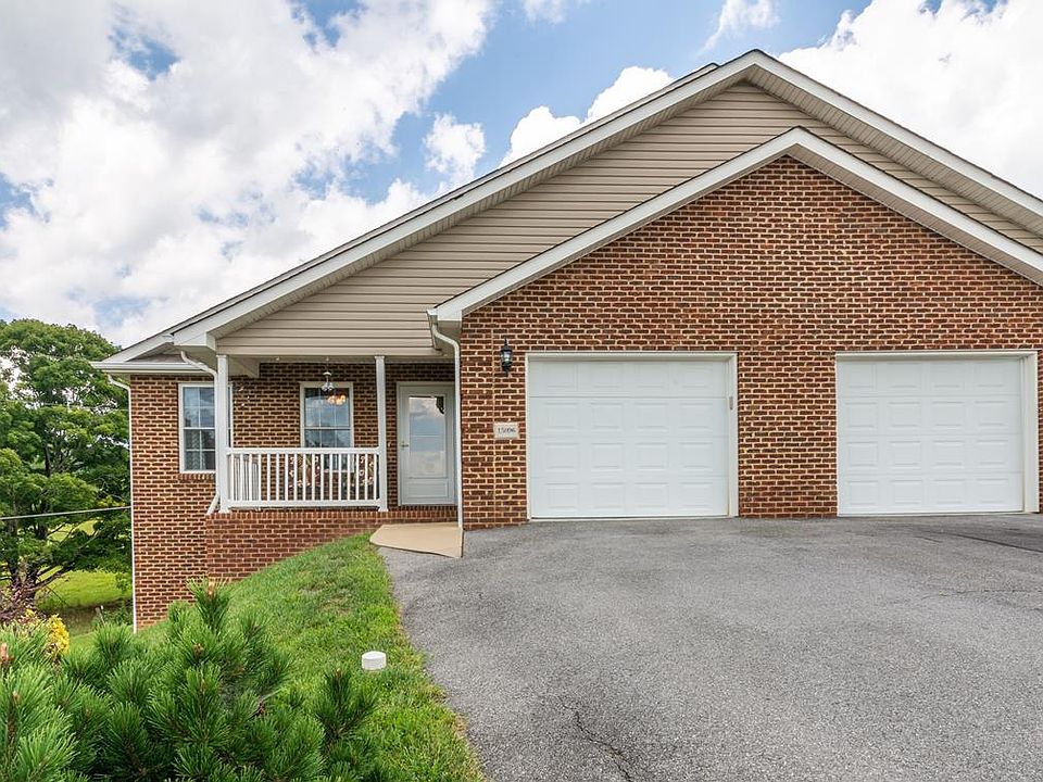 1st image of 15096 Denham Dr