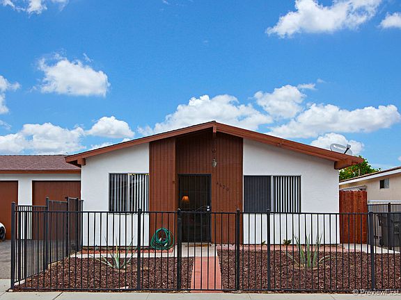 2nd image of 4620 Calle De Retiro