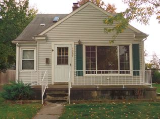 1367 W Hazelhurst St, Ferndale, MI 48220