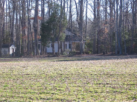 2nd image of 21096 Brewers Neck Blvd