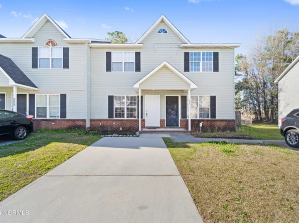 957 W Pueblo Dr, Jacksonville, NC 28546