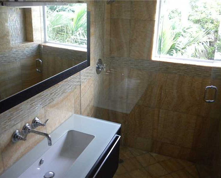 1st image of 835 Michigan Ave APT 2