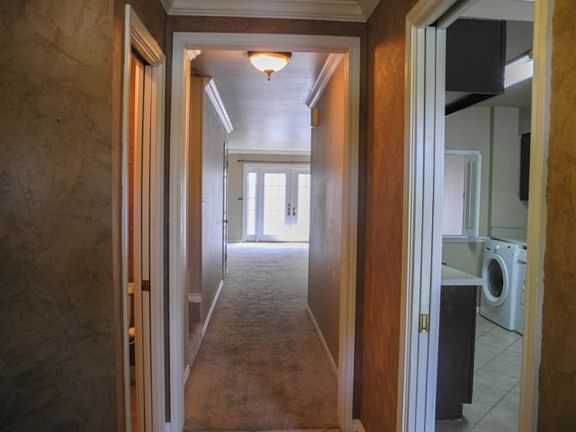 2nd image of 6387 Ivanhoe Ln