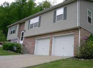 11 Robin Ln, Mount Clare, WV 26408