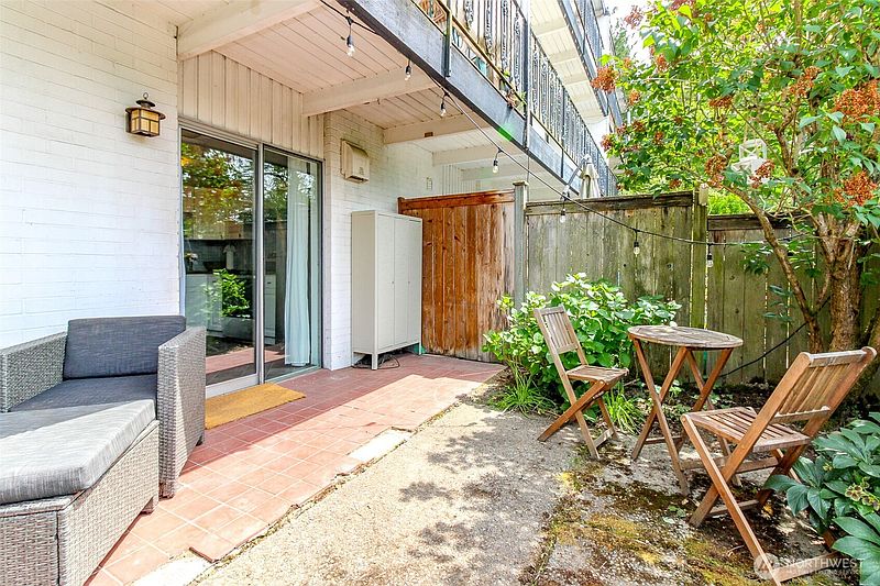 5th image of 1020 S 230th Street #107