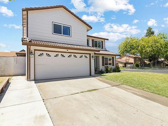 3rd image of 3945 Sparrow Ct