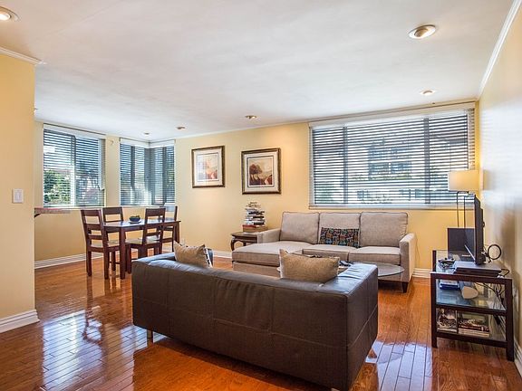 3rd image of 1907 Robinson Ave Unit 301