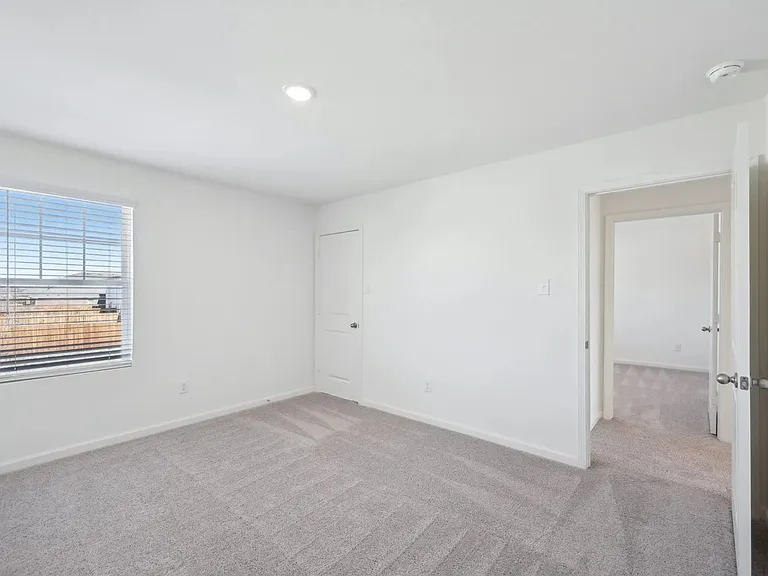 5506 Hastings Ln — Photo 6