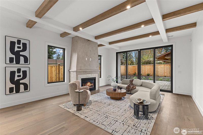 5th image of 10789 SE 10th Street