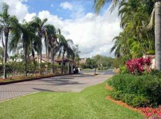 11368 SW 84th Ln, Miami, FL 33173