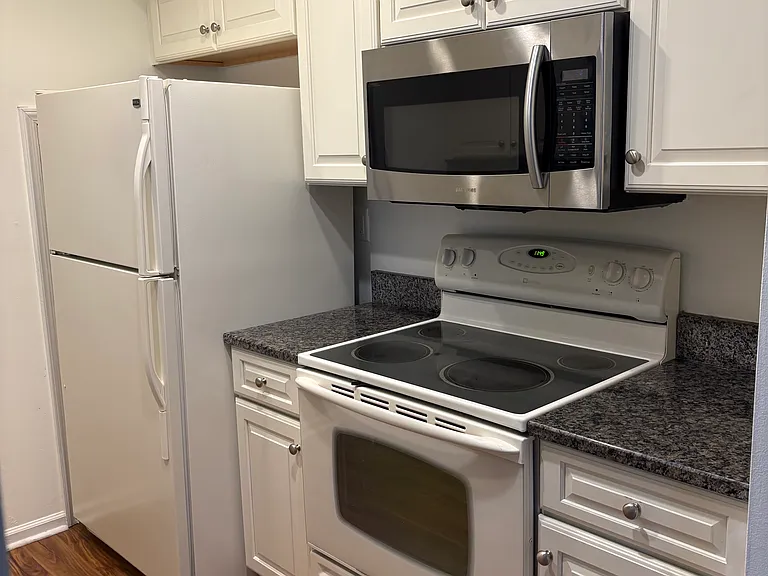 3505 Bennett Pl #3505 — Photo 8