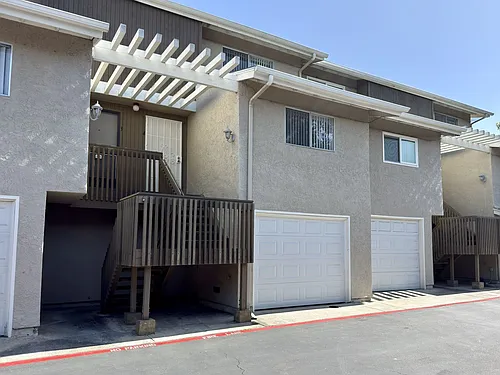 4213 La Casita Way #4 Photo 1