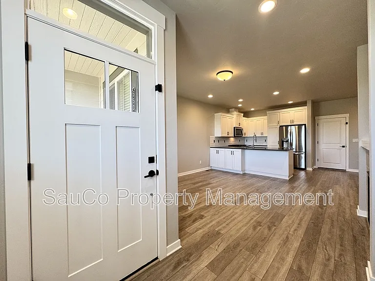 5531 SE Logan Ln — Photo 4
