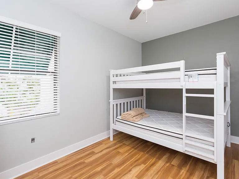 2020 W Dekle Ave #C — Photo 53