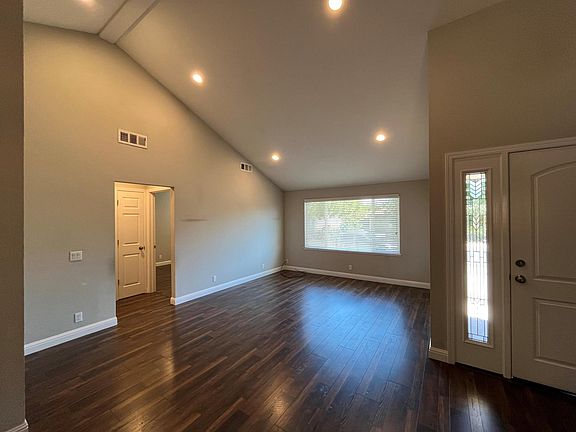 3rd image of 291 Homewood Ave