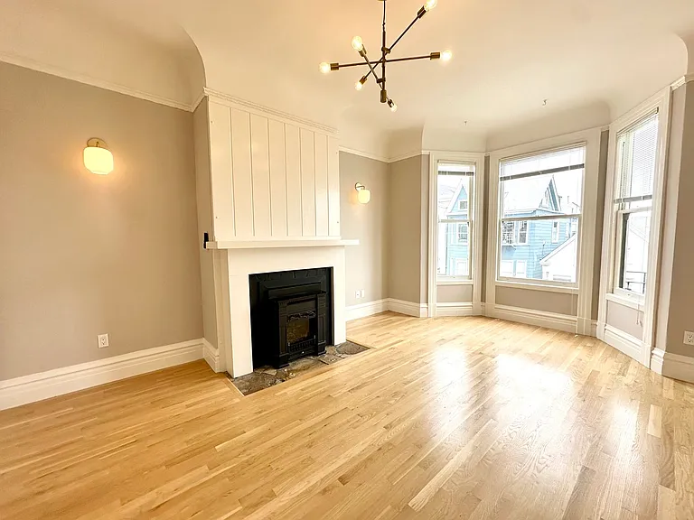 909 Haight St — Photo 1