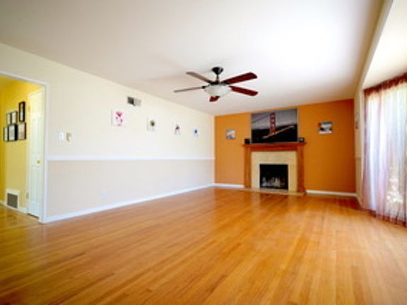4th image of 342 E Oakwood Blvd