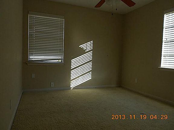 4th image of 3047 Amber Ln