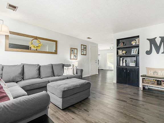 4th image of 655 Bartfield Dr