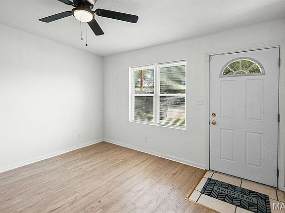 3rd image of 101 Saint Barbara Ln