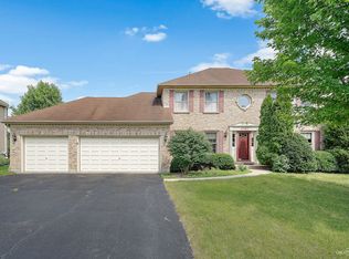 2567 Walnut Ave, Geneva, IL 60134